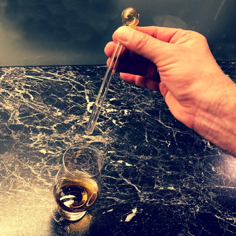 Whisky Pipette perfect water dosing from Whisky4you
