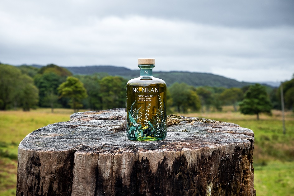Nc'Nean Single Malt in nature - ecological whisky